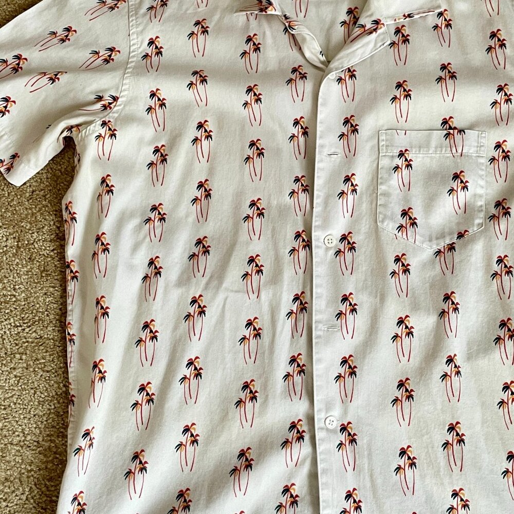 Far Afield Men's Short Sleeved Shirt Size Small